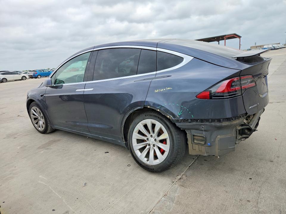 2018 Tesla Model X მანქანა იყიდება აუქციონზე, vin: 5YJXCAE4XJF142933, აუქციონის ნომერი: 48316926