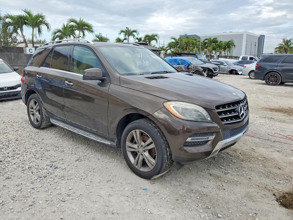 2013 Mercedes-benz Ml მანქანა იყიდება აუქციონზე, vin: 4JGDA5JB3DA157111, აუქციონის ნომერი: 50590466