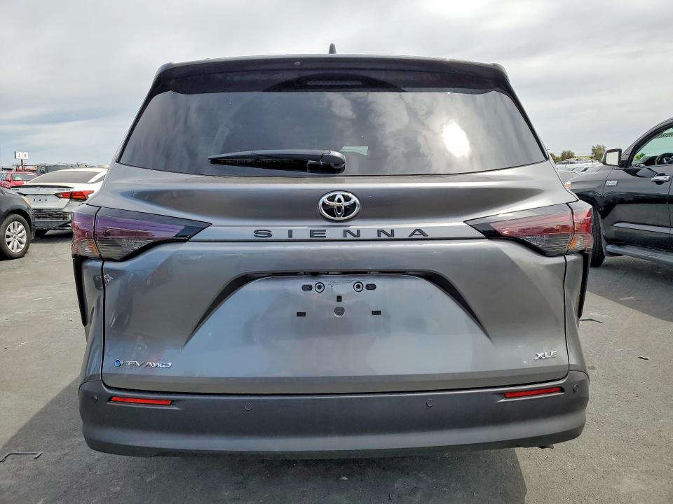 Продажа на аукционе авто 2026 Toyota Sienna, vin: 5TDYSKFC4TS233617, номер лота: 50172916