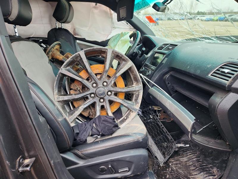 50800906 :رقم المزاد ، 1FM5K8D86HGA05099 vin ، 2017 Ford Explorer مزاد بيع