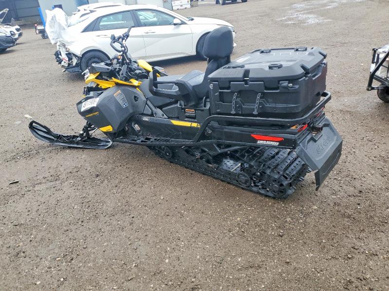 49711906 :رقم المزاد ، 2BPSAAMA3MV001127 vin ، 2021 Skidoo Expedition Se 900 A مزاد بيع