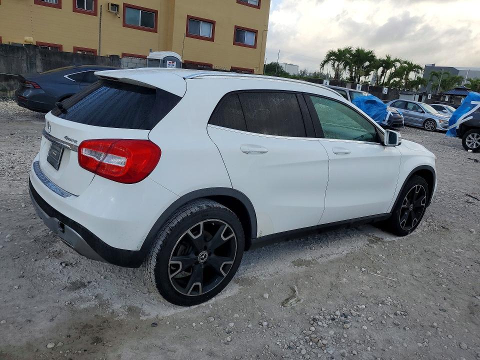 49893506 :رقم المزاد ، WDCTG4GB2KU018772 vin ، 2019 Mercedes-benz Gla مزاد بيع