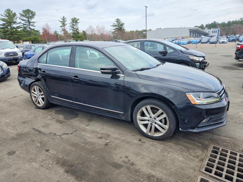 49334736 :رقم المزاد ، 3VWL17AJ5HM214675 vin ، 2017 Volkswagen Jetta مزاد بيع