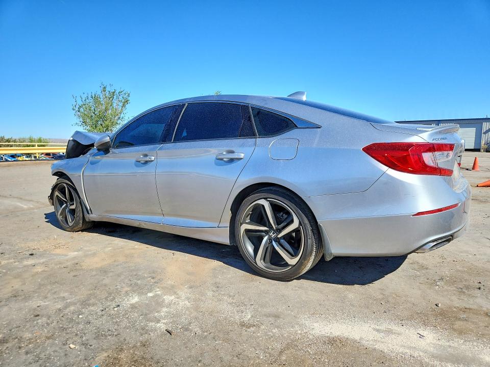 2018 Honda Accord მანქანა იყიდება აუქციონზე, vin: 1HGCV1F3XJA188772, აუქციონის ნომერი: 48337126