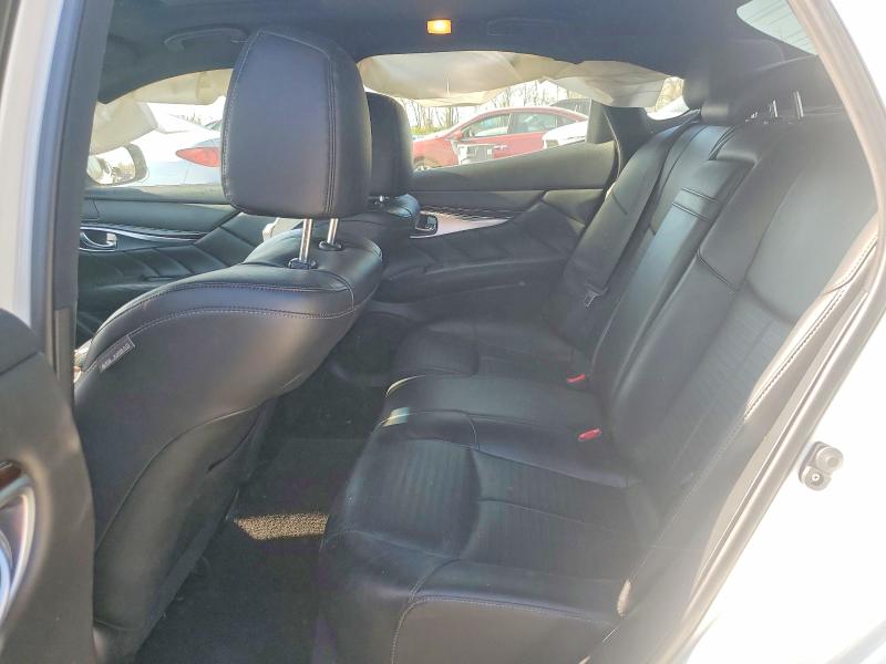 49572726 :رقم المزاد ، JN1BY1AP4HM740824 vin ، 2017 Infiniti Q70 مزاد بيع
