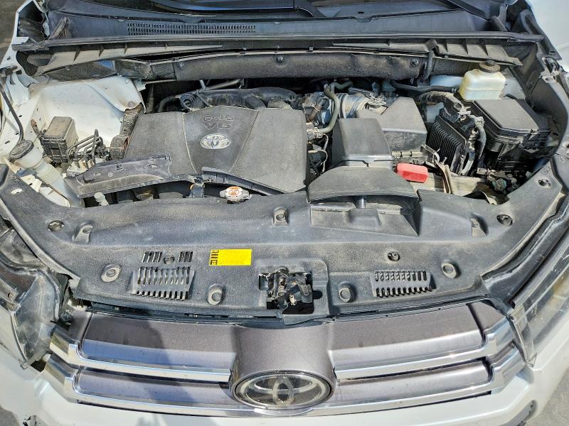 49576246 :رقم المزاد ، 5TDDZRFH2KS929941 vin ، 2019 Toyota Highlander مزاد بيع