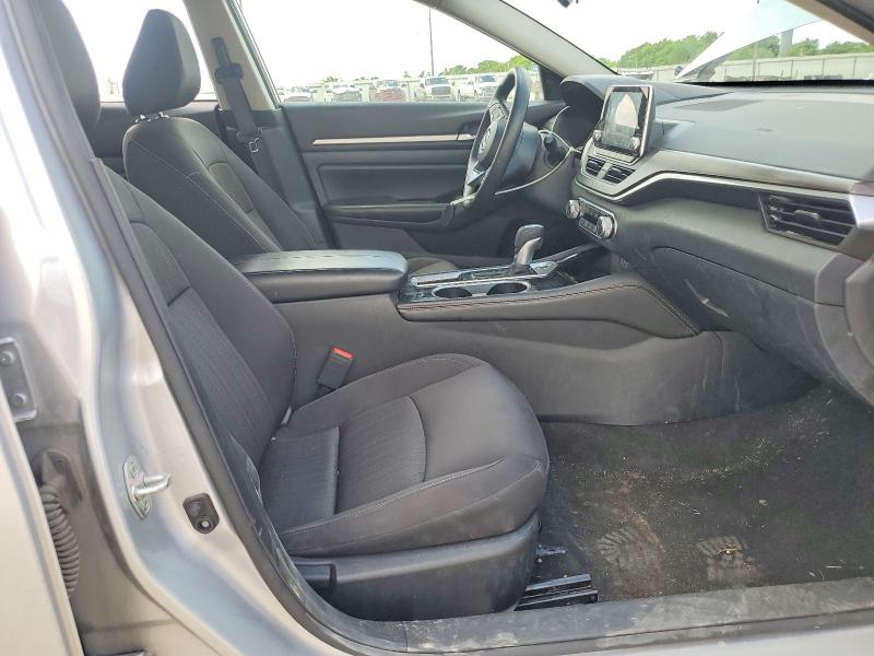47872976 :رقم المزاد ، 1N4BL4DV8PN385906 vin ، 2023 Nissan Altima مزاد بيع