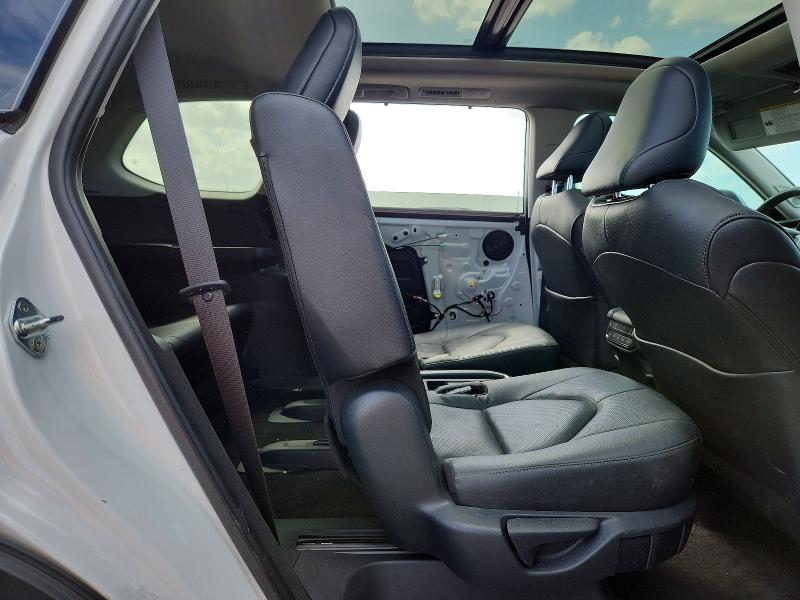 2024 Toyota Grand Highlander მანქანა იყიდება აუქციონზე, vin: 5TDAAAA50RS017182, აუქციონის ნომერი: 49489016