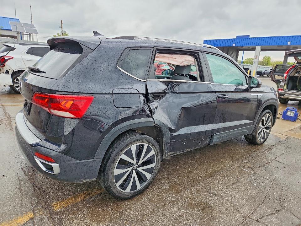2022 Volkswagen Taos მანქანა იყიდება აუქციონზე, vin: 3VVLX7B22NM096669, აუქციონის ნომერი: 49983456