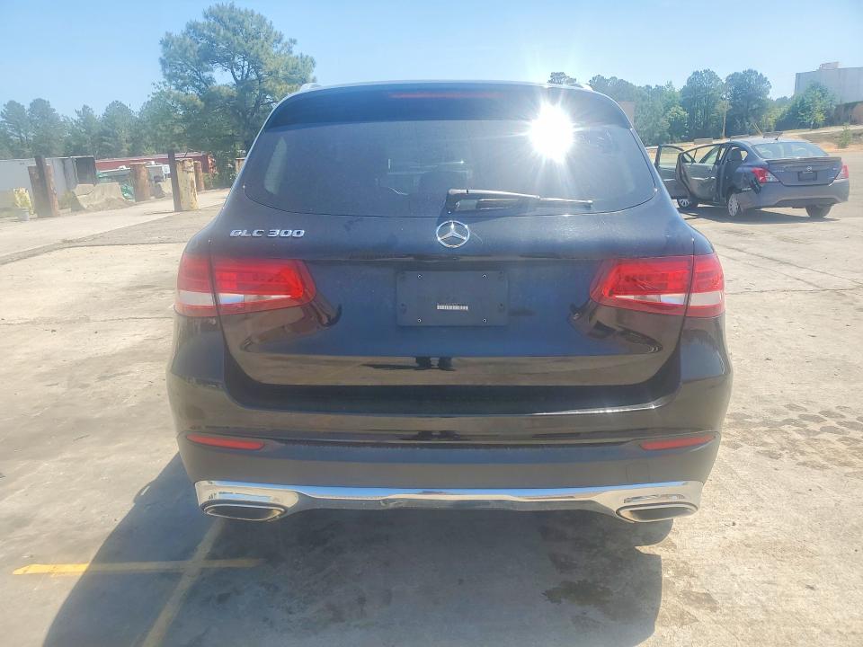 49315606 :رقم المزاد ، WDC0G4JB5HF122780 vin ، 2017 Mercedes-benz Glc مزاد بيع