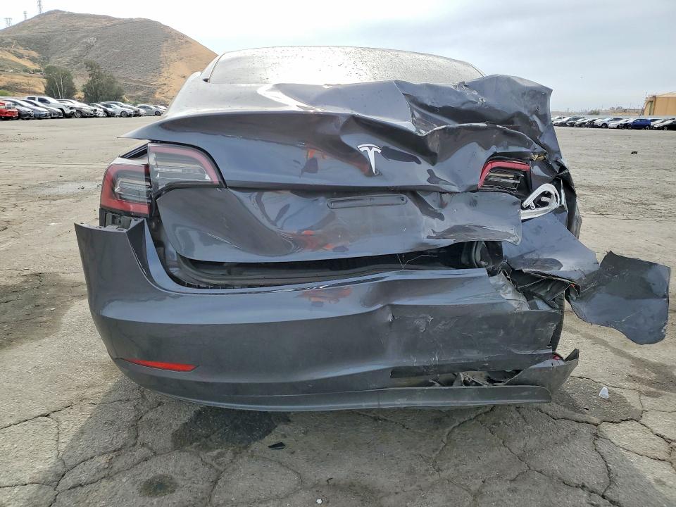 2023 Tesla Model 3 მანქანა იყიდება აუქციონზე, vin: 5YJ3E1EA8PF427685, აუქციონის ნომერი: 49437486