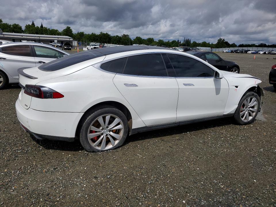 50809396 :رقم المزاد ، 5YJSA1H17EFP37214 vin ، 2014 Tesla Model S مزاد بيع
