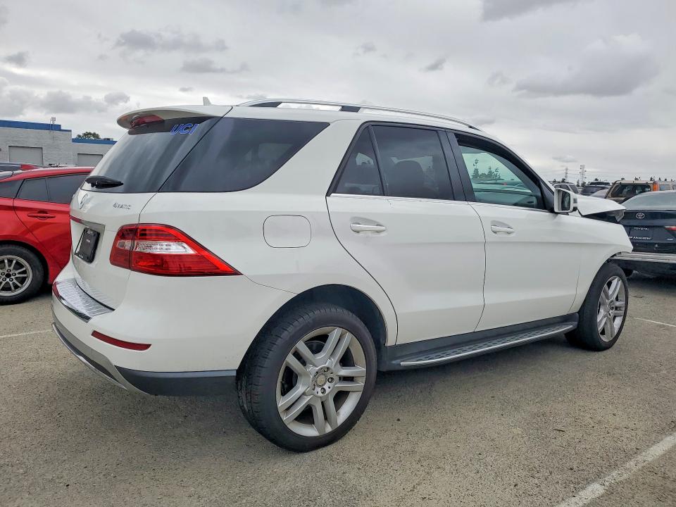 Продажа на аукционе авто 2015 Mercedes-benz Ml, vin: 4JGDA5HB9FA588108, номер лота: 49669476