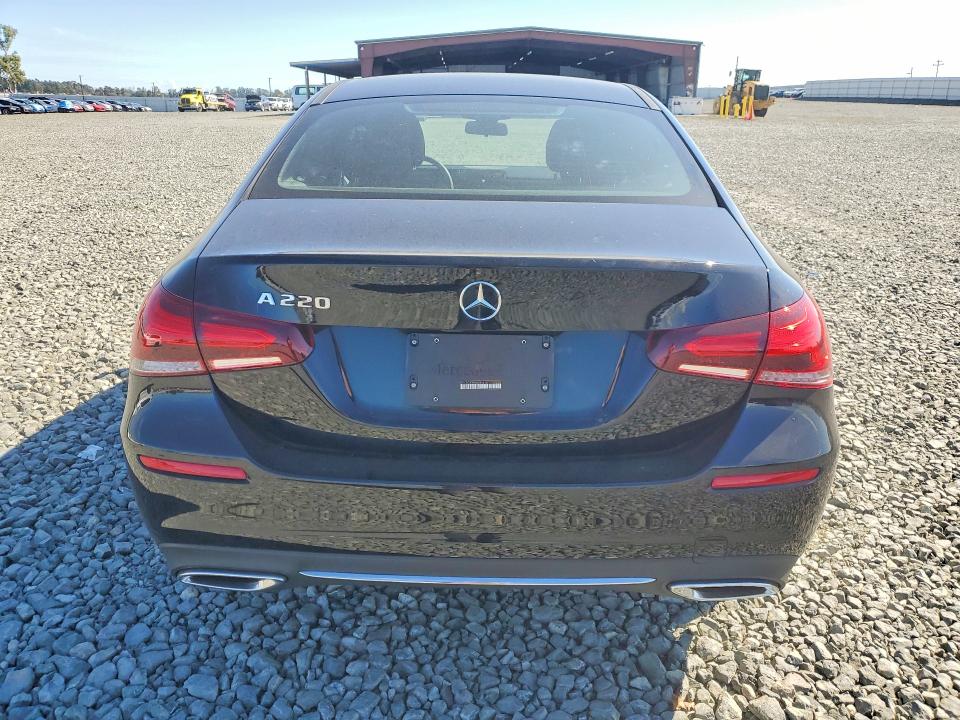 49287136 :رقم المزاد ، W1K3G4EB6MJ288610 vin ، 2021 Mercedes-benz A مزاد بيع