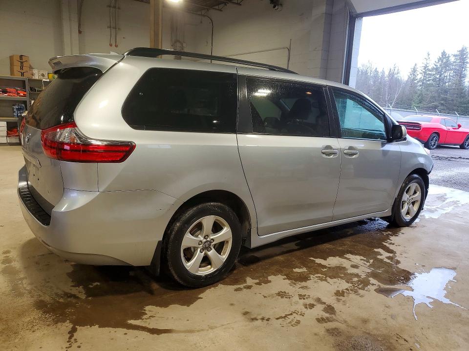 Продажа на аукционе авто 2020 Toyota Sienna, vin: 5TDKZ3DC7LS069824, номер лота: 49538576