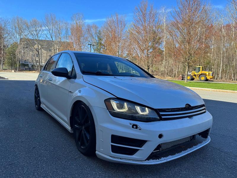2016 Volkswagen Golf R მანქანა იყიდება აუქციონზე, vin: WVWUF7AU2GW081911, აუქციონის ნომერი: 51894396
