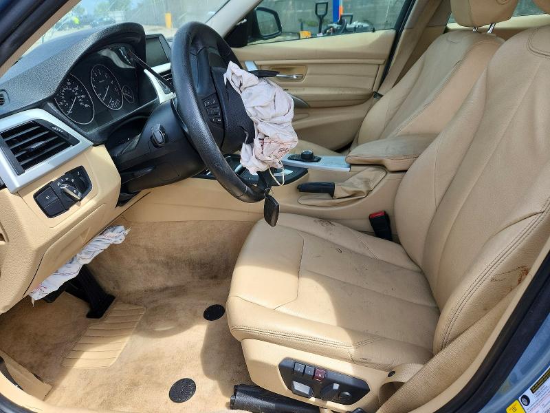 49651436 :رقم المزاد ، WBA3A5C58DF352905 vin ، 2013 Bmw 328 مزاد بيع