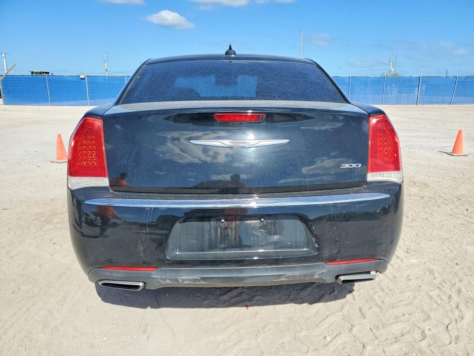 2015 Chrysler 300 მანქანა იყიდება აუქციონზე, vin: 2C3CCAAGXFH792110, აუქციონის ნომერი: 49629026