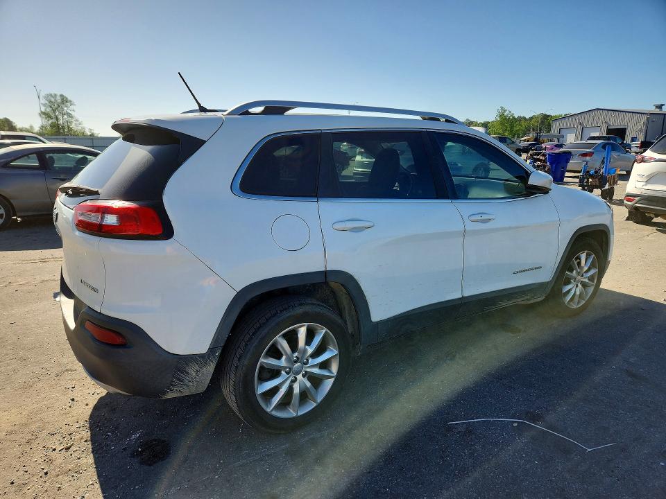 48997296 :رقم المزاد ، 1C4PJLDS3FW585347 vin ، 2015 Jeep Cherokee مزاد بيع