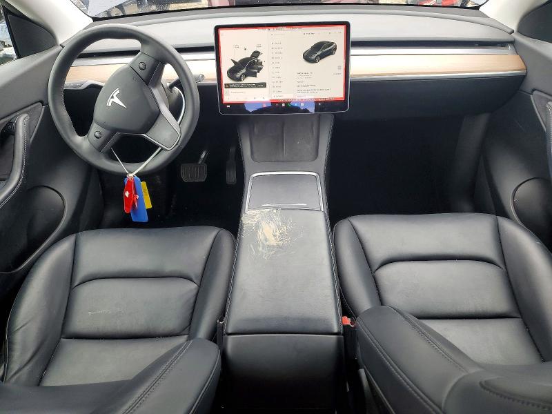 50302546 :رقم المزاد ، 5YJYGDEE6MF204660 vin ، 2021 Tesla Model Y مزاد بيع