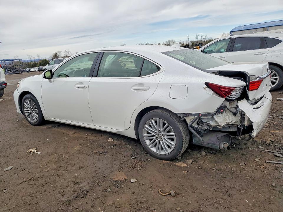 48402826 :رقم المزاد ، JTHBK1GG1F2179382 vin ، 2015 Lexus Es 350 مزاد بيع