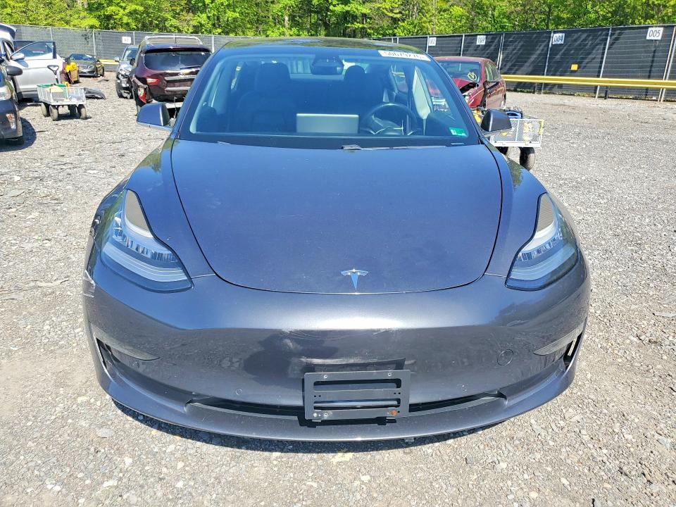 2018 Tesla Model 3 მანქანა იყიდება აუქციონზე, vin: 5YJ3E1EB6JF129040, აუქციონის ნომერი: 50679276