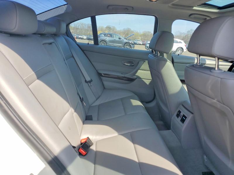 49814996 :رقم المزاد ، WBAPK7C50BA972409 vin ، 2011 Bmw 328 مزاد بيع