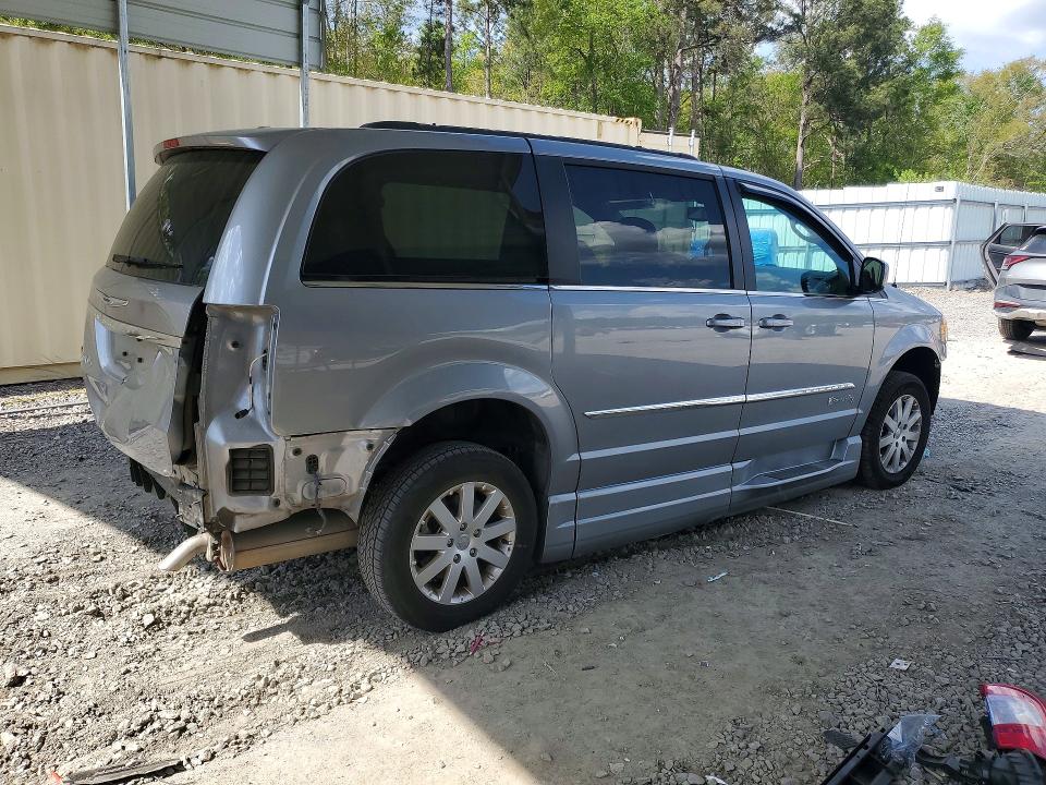 2015 Chrysler Town & Country მანქანა იყიდება აუქციონზე, vin: 2C4RC1BG7FR572504, აუქციონის ნომერი: 48330336