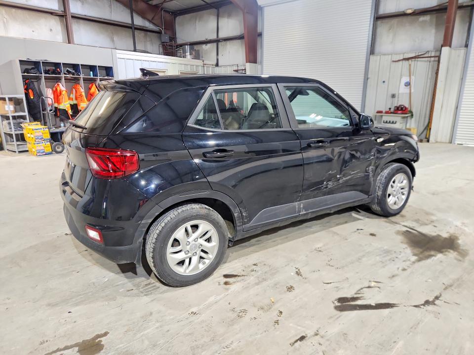 49896546 :رقم المزاد ، KMHRB8A30NU172582 vin ، 2022 Hyundai Venue مزاد بيع