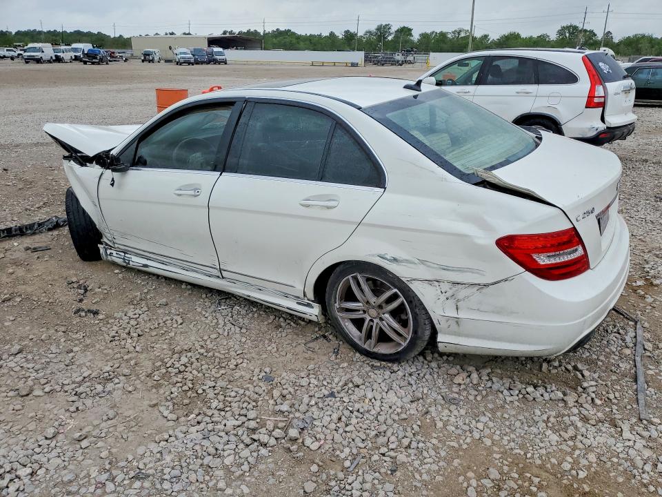 2012 Mercedes-benz C მანქანა იყიდება აუქციონზე, vin: WDDGF4HB5CA626545, აუქციონის ნომერი: 48691656