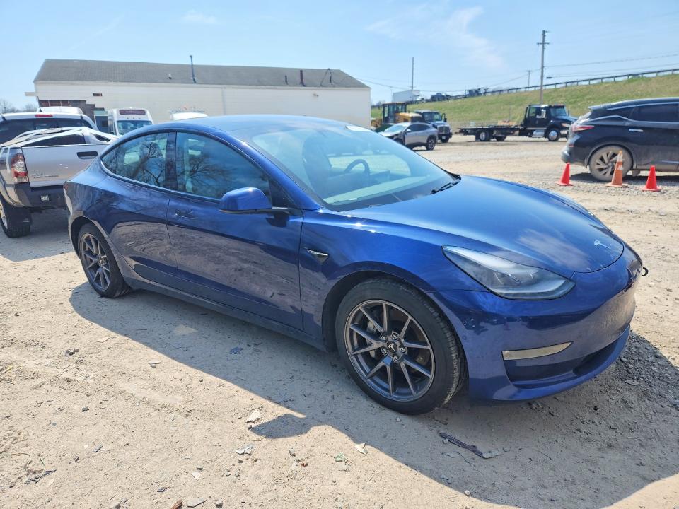 Продажа на аукционе авто 2021 Tesla Model 3, vin: 5YJ3E1EB3MF988140, номер лота: 49113356