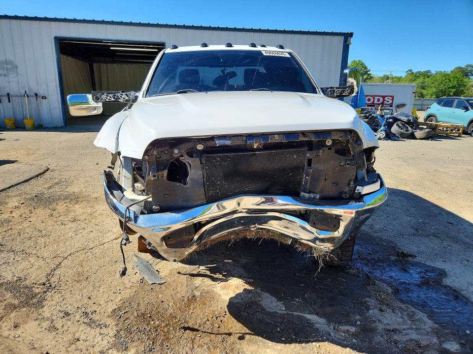 49066626 :رقم المزاد ، 3C6UR5DL9FG691646 vin ، 2015 Ram 2500 مزاد بيع