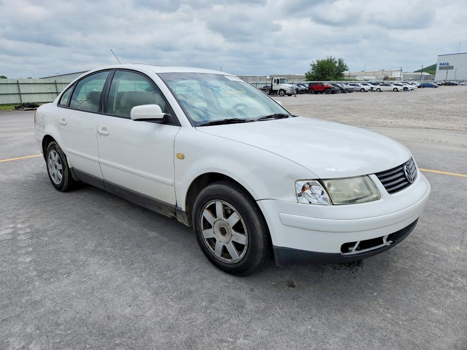 50125556 :رقم المزاد ، WVWPD63B0XE491640 vin ، 1999 Volkswagen Passat مزاد بيع