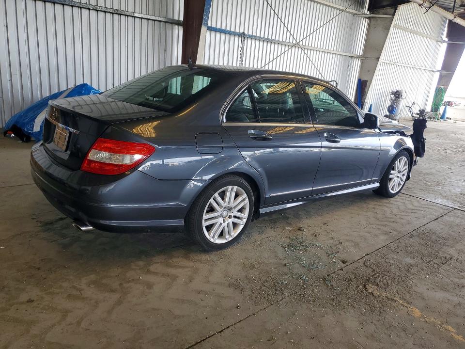 51346486 :رقم المزاد ، WDDGF54X89R083211 vin ، 2009 Mercedes-benz C مزاد بيع