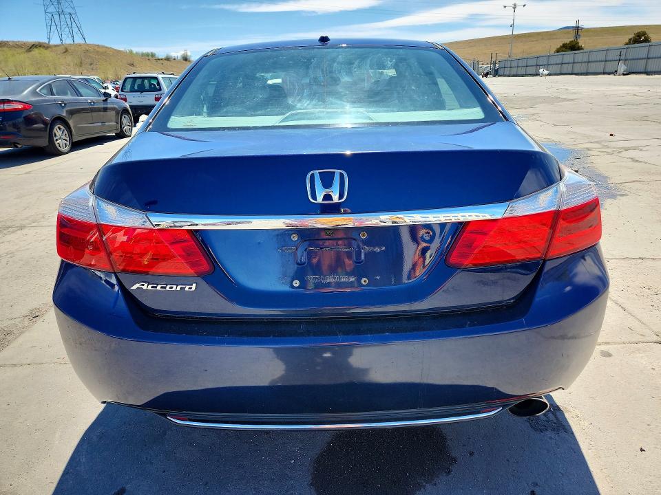 2015 Honda Accord მანქანა იყიდება აუქციონზე, vin: 1HGCR2F81FA252422, აუქციონის ნომერი: 50532666