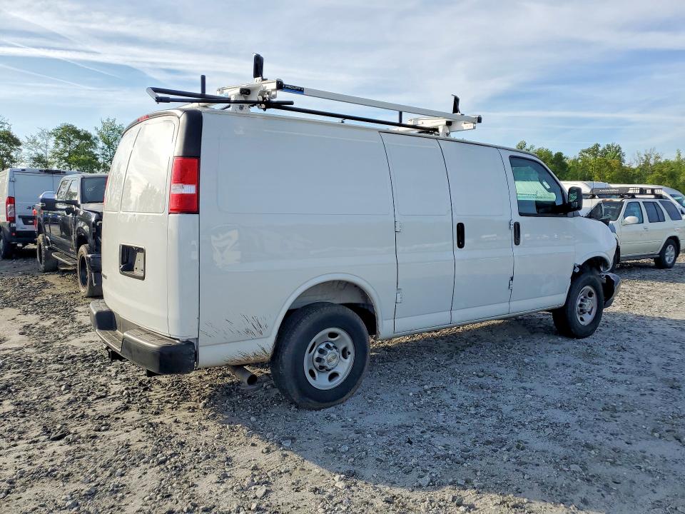 48471336 :رقم المزاد ، 1GCWGAFP5S1210283 vin ، 2025 Chevrolet Express 2500 مزاد بيع