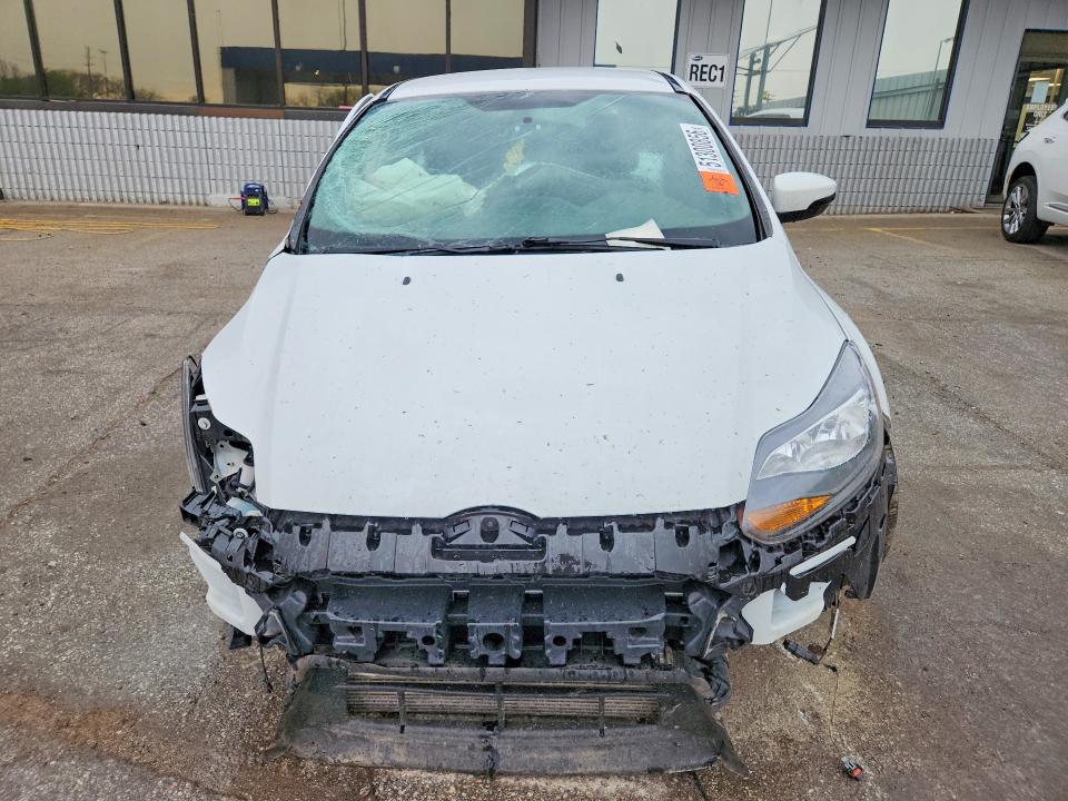 Auction sale of the 2014 Ford Focus, vin: 1FADP3L90EL395897, lot number: 51300856