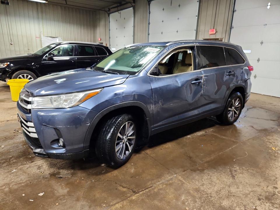 Aukcja sprzedaży 2018 Toyota Highlander, vin: 5TDJZRFH2JS487342, numer aukcji: 48913856