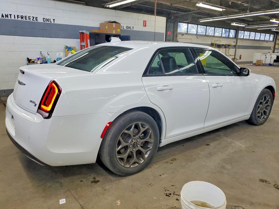 2017 Chrysler 300 მანქანა იყიდება აუქციონზე, vin: 2C3CCAGG6HH527002, აუქციონის ნომერი: 46140306