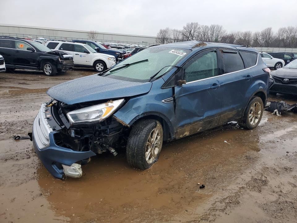Продажа на аукционе авто 2018 Ford Escape, vin: 1FMCU9GD8JUB51222, номер лота: 48345526