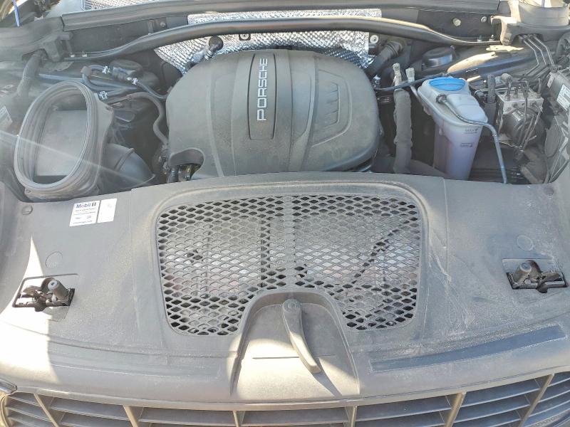 49491046 :رقم المزاد ، WP1AA2A5XJLB07031 vin ، 2018 Porsche Macan مزاد بيع