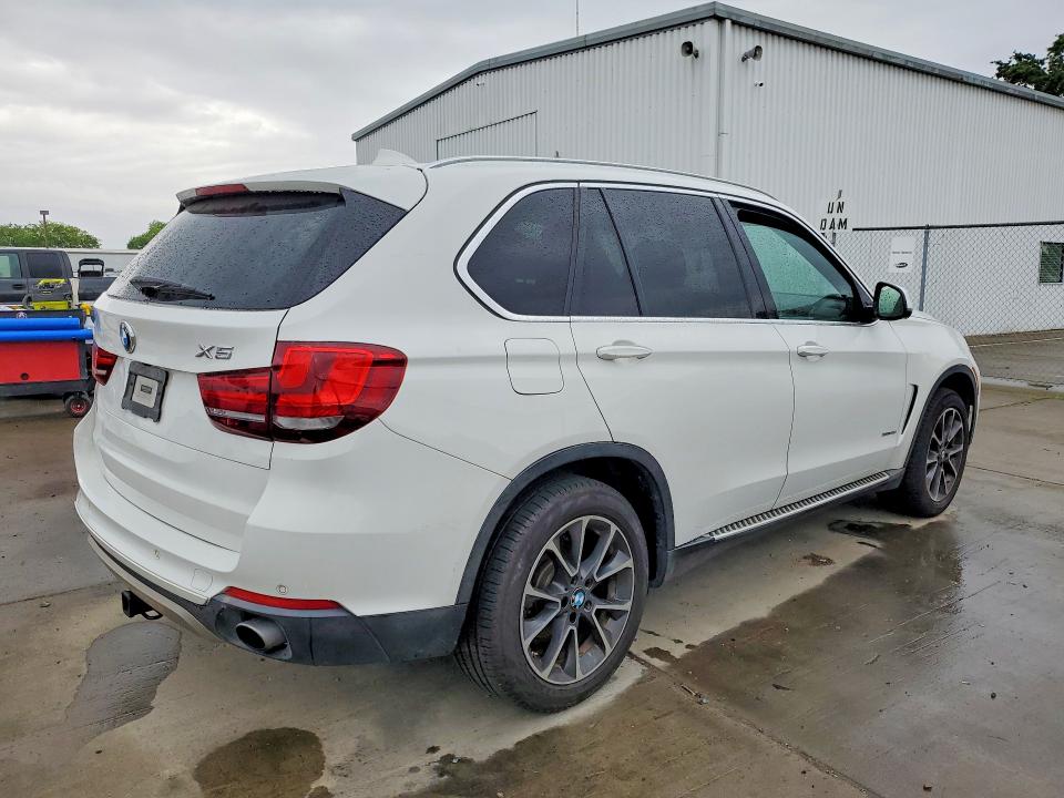 48007856 :رقم المزاد ، 5UXKR0C52H0U50684 vin ، 2017 Bmw X5 مزاد بيع