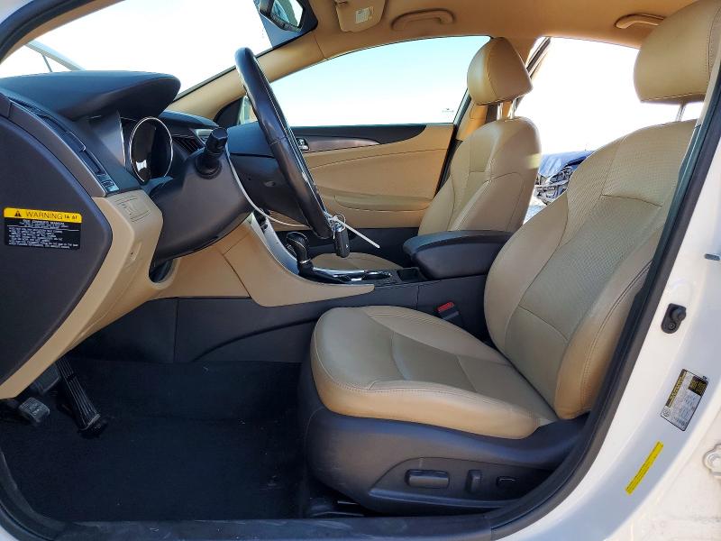 Auction sale of the 2013 Hyundai Sonata Hybrid, vin: KMHEC4A41DA100092, lot number: 48523596
