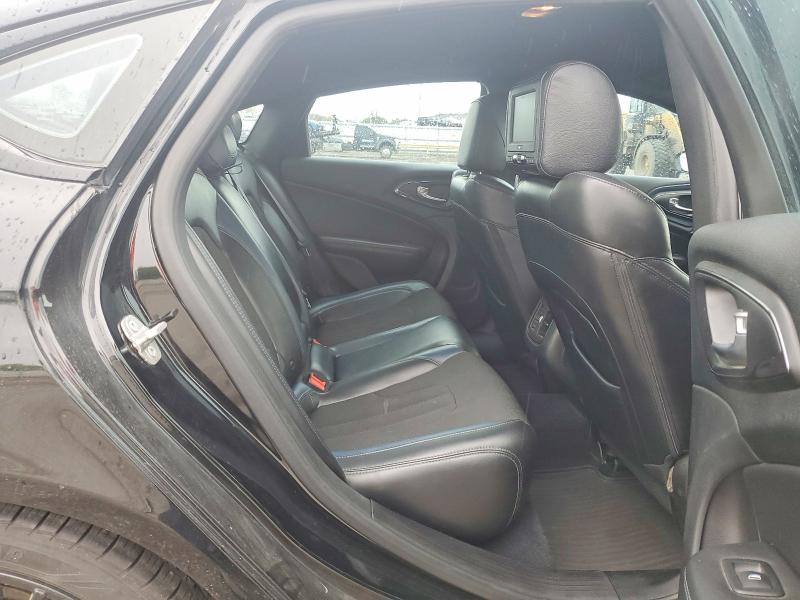 50396776 :رقم المزاد ، 1C3CCCDG2FN512100 vin ، 2015 Chrysler 200 مزاد بيع