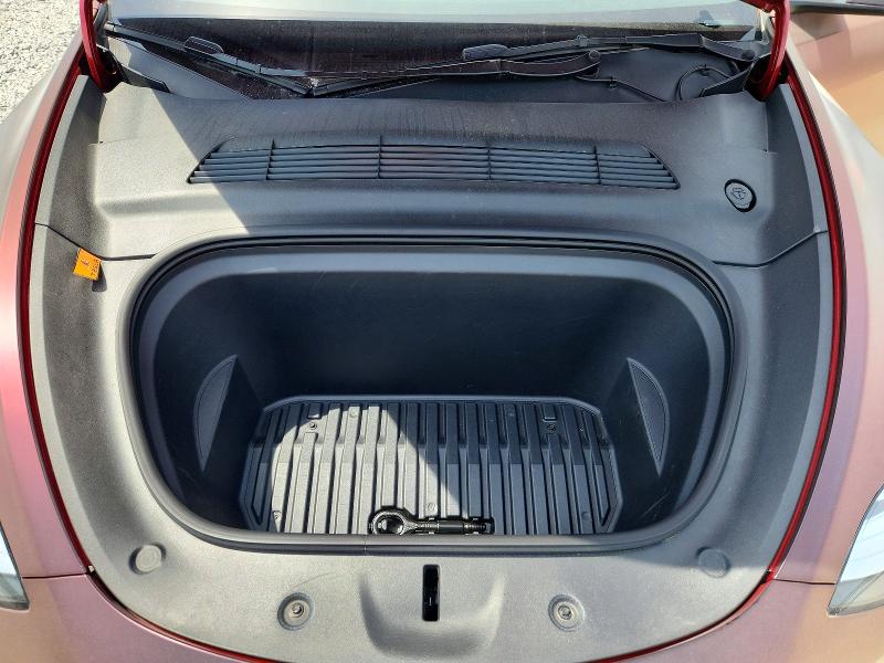 2023 Tesla Model Y მანქანა იყიდება აუქციონზე, vin: 7SAYGDEE8PA026125, აუქციონის ნომერი: 49108596