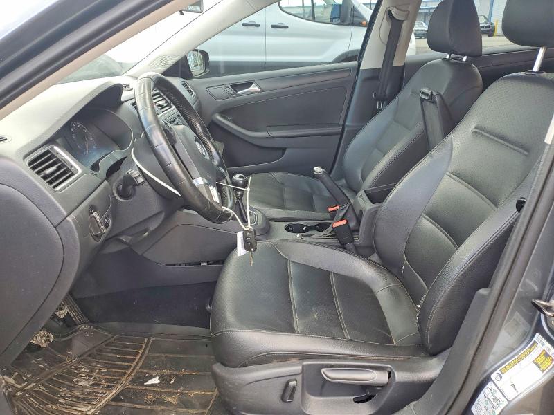 50333406 :رقم المزاد ، 3VWBZ7AJ0BM309799 vin ، 2011 Volkswagen Jetta مزاد بيع