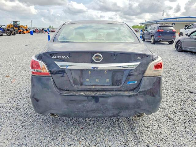 2014 Nissan Altima მანქანა იყიდება აუქციონზე, vin: 1N4AL3AP3EN330661, აუქციონის ნომერი: 48513206
