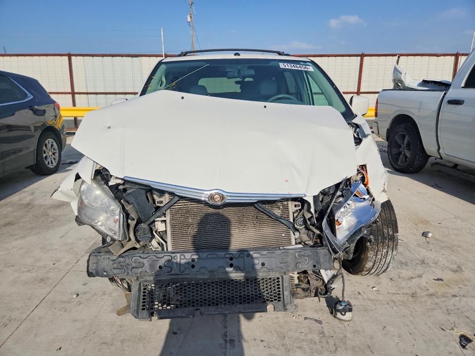 51346456 :رقم المزاد ، 2A8HR54P98R152866 vin ، 2008 Chrysler Town & Country مزاد بيع
