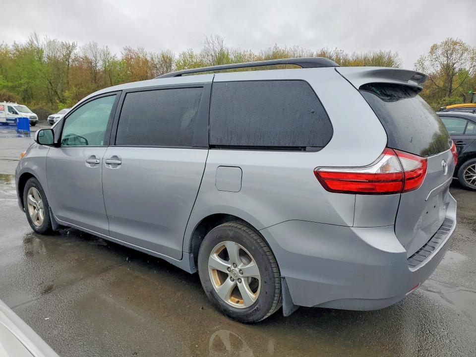 Aukcja sprzedaży 2017 Toyota Sienna, vin: 5TDKZ3DC6HS782155, numer aukcji: 51831776