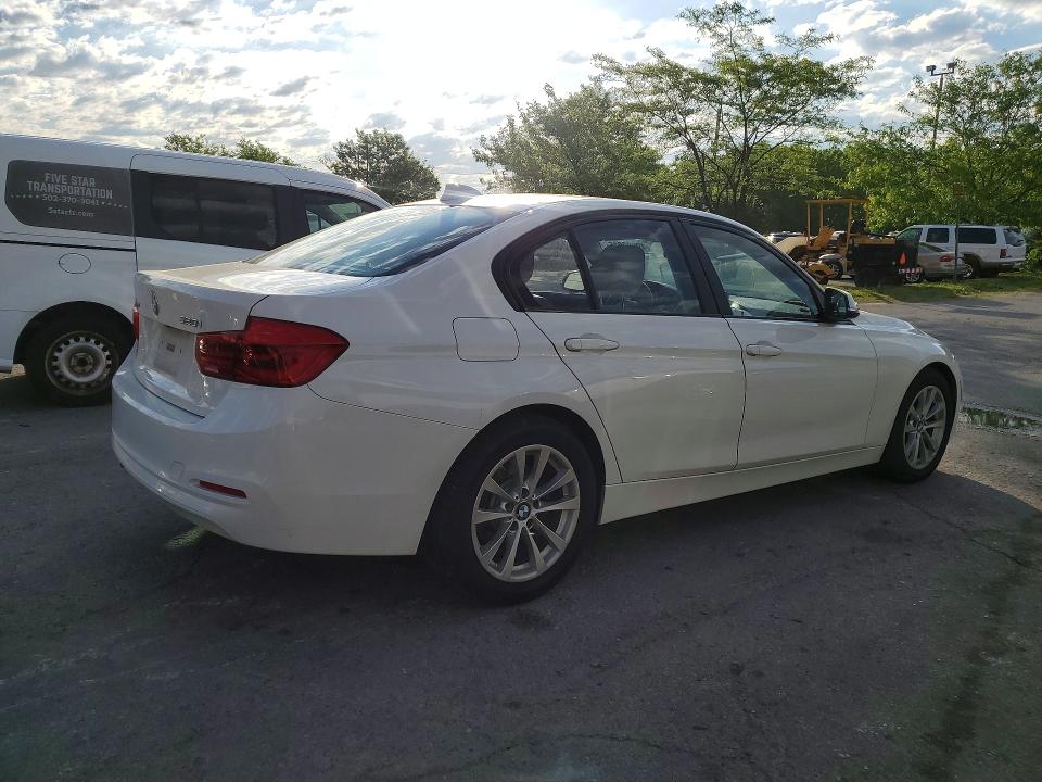 Продаж на аукціоні авто 2018 Bmw 320, vin: WBA8E5G58JNU47311, номер лоту: 49922916